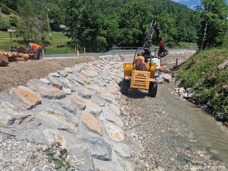 Sanacijska obnova vodotokov in hudournikov po poplavah (4)